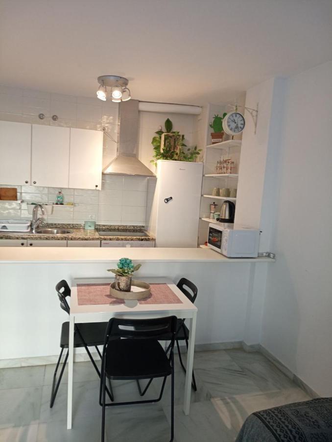 Apartamento Apartamento de cinco plazas en recinto muy tranquilo cerca del mar Benalmádena Exterior foto
